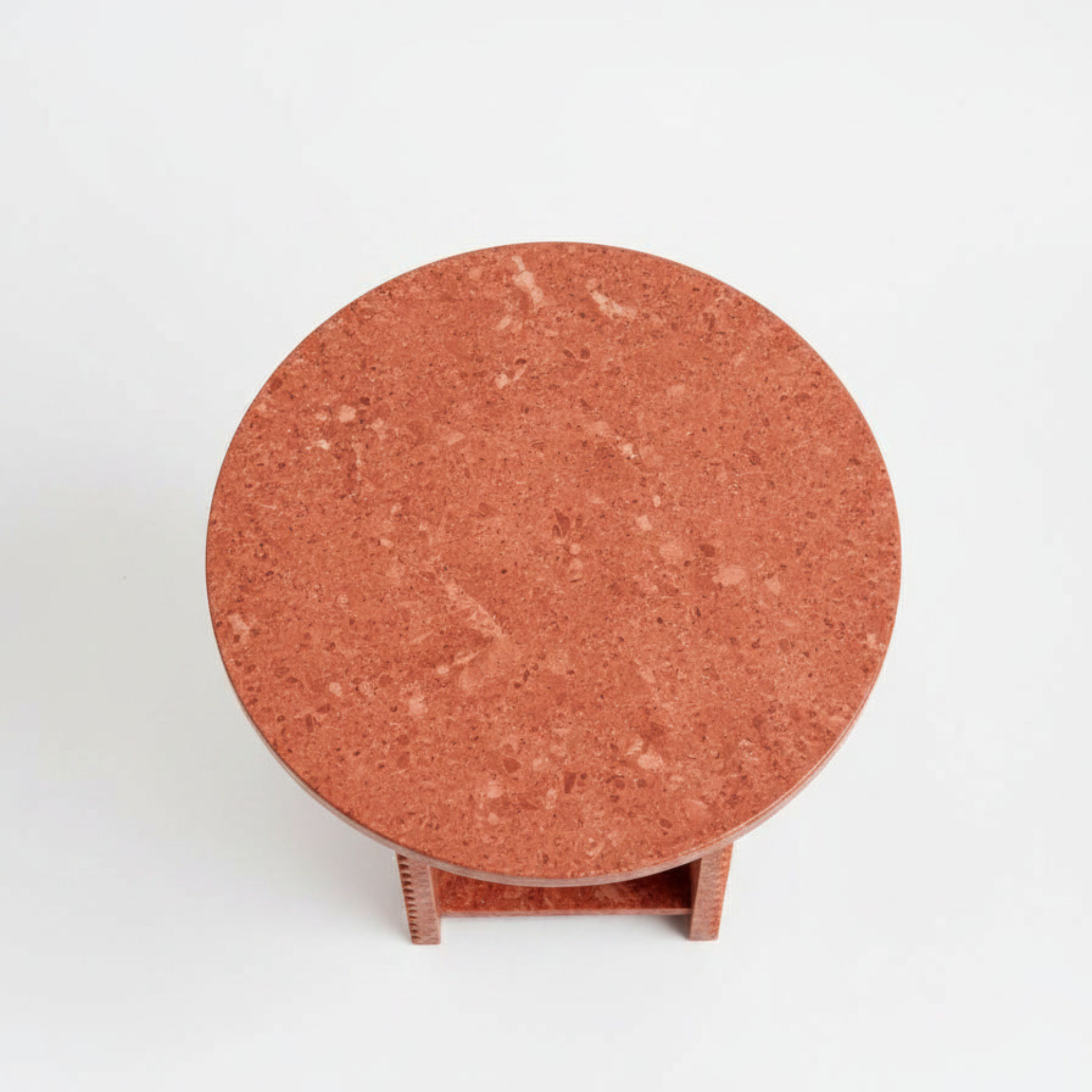 Esme Table